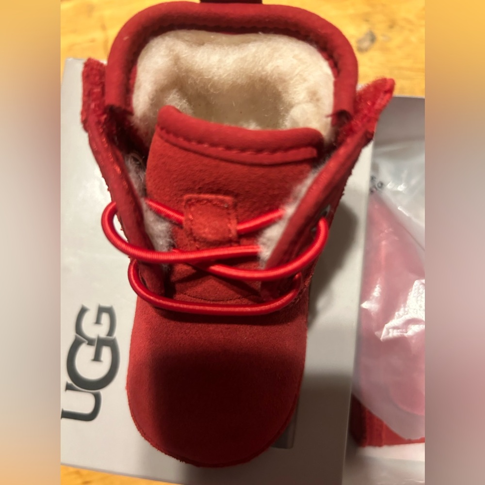 Red Ugg Baby Neumel brand new size 02/03